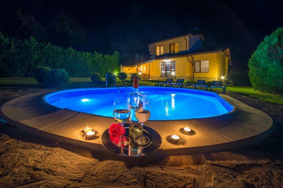 Guest House Beniart Vetrintsi Zewnętrze zdjęcie