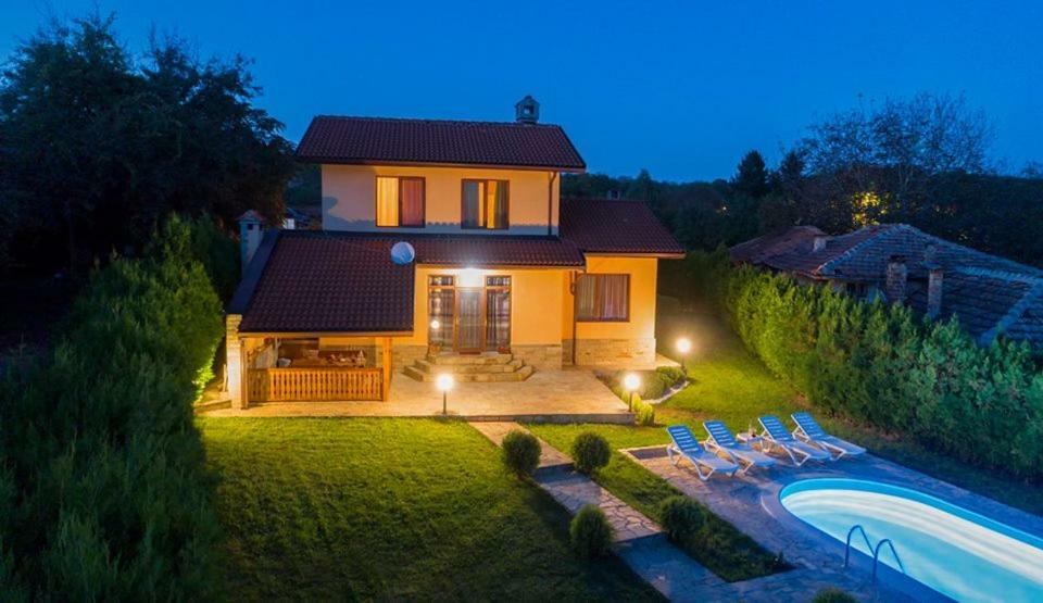 Guest House Beniart Vetrintsi Zewnętrze zdjęcie